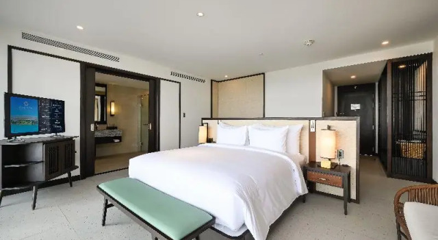 Полулюкс Emerald Ho Tram Resort