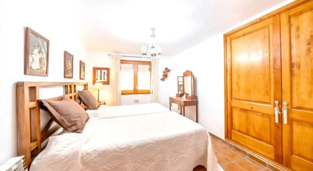 House With 5 Bedrooms in Argençola, With Wonderful Mountain View, Priv, Prenota Hotel Argençola Catalogna