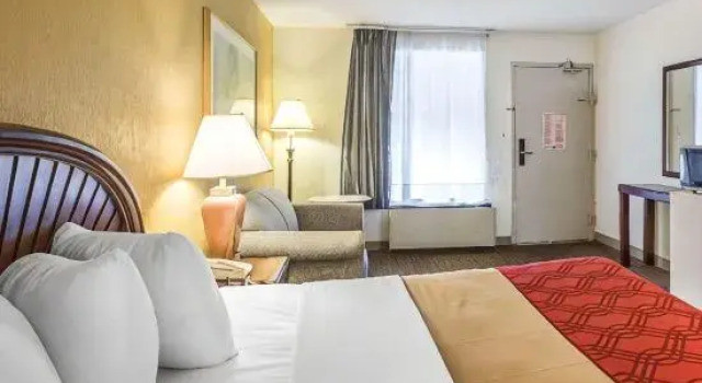 Номер Standard Rodeway Inn & Suites Carrollton