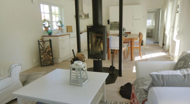 Beautiful Home in Löttorp With 4 Bedrooms and Wifi