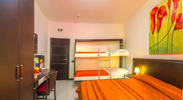 Четырёхместный номер Superior Hotel Villa Del Mar