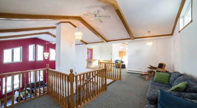 Bannockland Inn, Book Hotel Fort Simpson Nordvestterritoriet