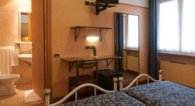Трёхместный номер Standard Hotel Mary