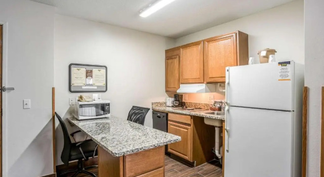Двухместный люкс c 1 комнатой MainStay Suites Cedar Rapids