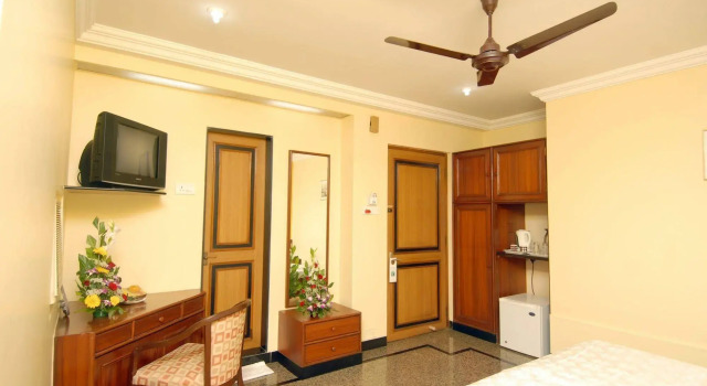 Hotel Park View Mumbai, Забронировать Отель Хар Мумбай, рядом с S. P. Jain Institute of Management and Research