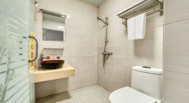 Кровать в общем номере (мужской номер) Huangdi Fashion Hotel