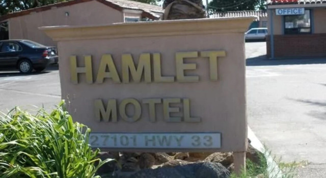 Hamlet Motel, Брондау Мотель Newman 