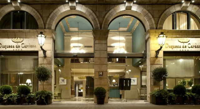 Duquesa de Cardona Hotel 4 Sup by Grup Duquessa, Забронировать Отель Бизнес-отели Барселоны, рядом с Библиотека Каталонии, 4* 5*