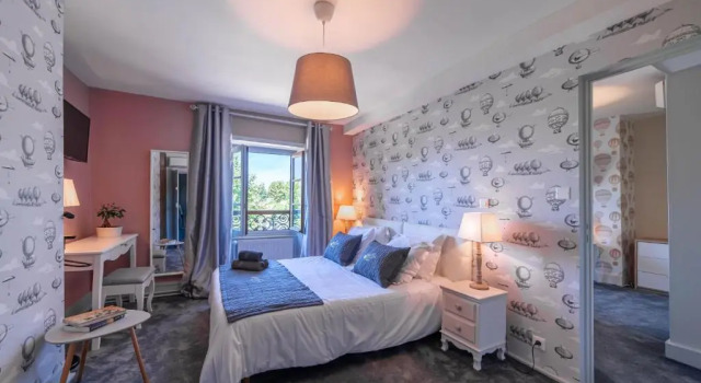 Семейный номер Deluxe Hôtel Au Coq Dort Spa