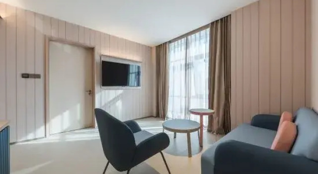 Люкс HanTing Hotel (Huai'an Fukangcheng)