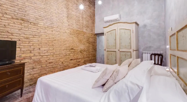 Апартаменты Superior Colonna Suite - Spanish Steps Suite & Spa