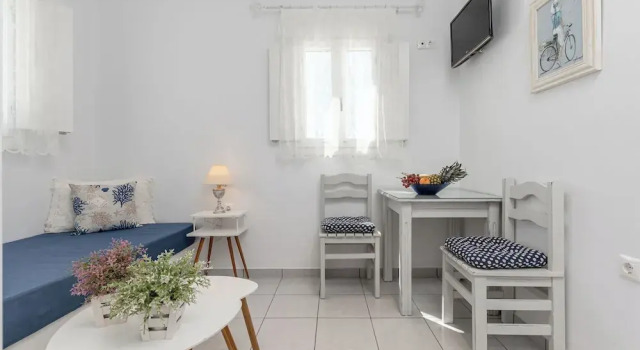 Полулюкс с балконом и с видом на море Zanneta Apartments & Suites