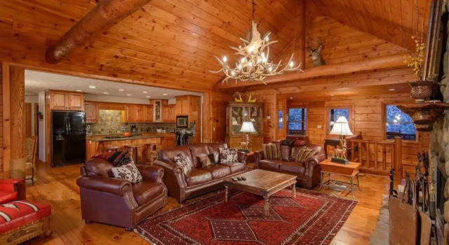 Serenity Lodge and Stable by Escape to Blue Ridge