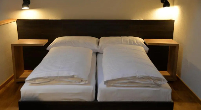 Maison am Liesingbach, Book Hotel Hotels in Vienna with Parking, near Neulaa, Parking