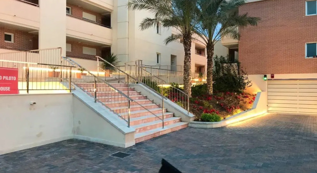 Apartment with 2 Bedrooms in Gran Alicante, with Wonderful Mountain View, Pool Access, Enclosed Garden - 3 Km From the Beach