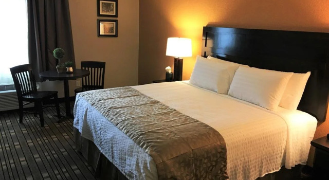 The Lodge at Headwaters, Book Hotel Boonville New York State