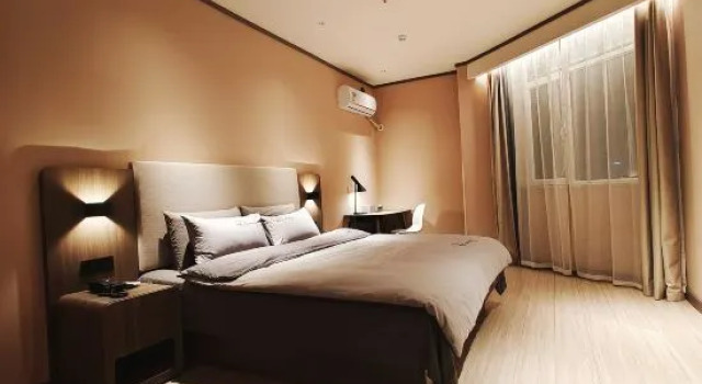 Люкс Deluxe HanTing Hotel (Gujiao Huoshanyuan)