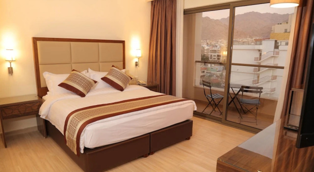 Номер Deluxe Lacosta Hotel