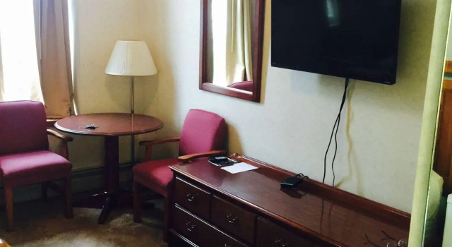 Goodfellos Suites, Buchen Sie Hotel Sackets Harbor New York State