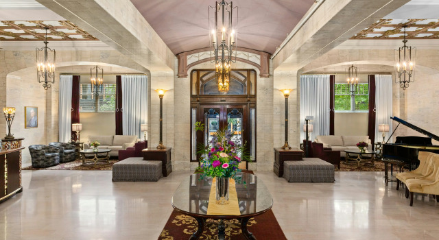 WorldMark Seattle - The Camlin, Rezerwuj Hotel Hotele w Seattle z parkingiem, w pobliżu Smith Tower, Parking