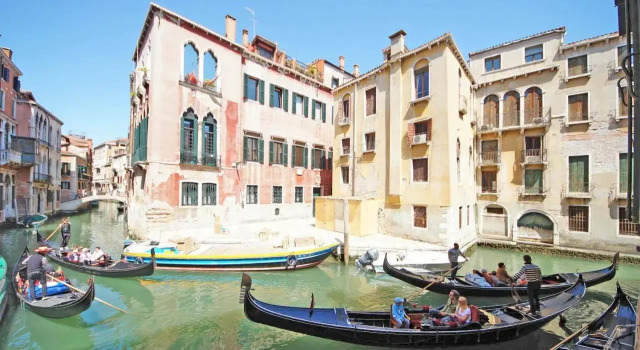 Ca' Canal View San Marco 492 Wi-Fi Fibre, Забронировать Отель Сан-Марко Венеция, рядом с Accademia Bridge