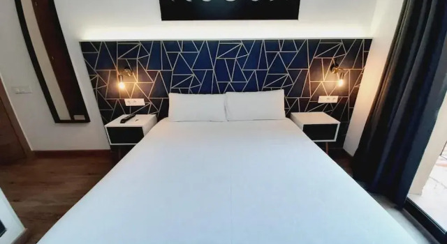 Двухместный номер Standard Hostal Laia by gaiarooms