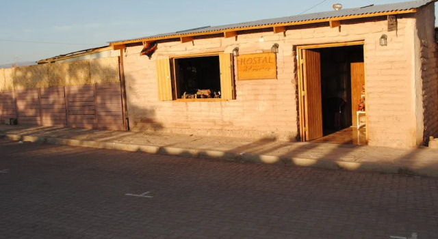Hostal Etnica, Prenota Hotel Hotel a Antofagasta Region con parcheggio, Parcheggio