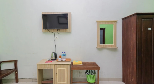 RedDoorz @ Hotel Nuansa Ngawi