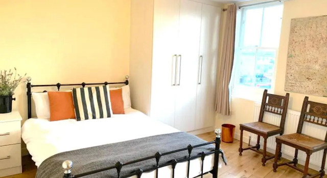 Апартаменты с 3 комнатами Londons Central East End 2 Bedroom City Apartments