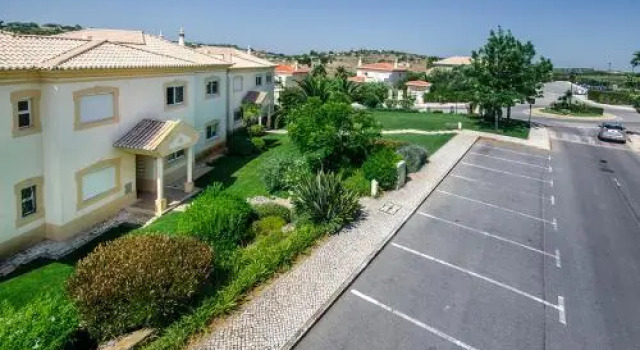 44 Fairviews Village Boavista