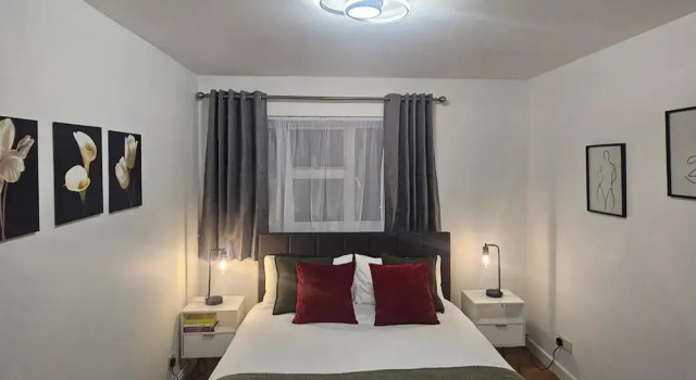 1 Bed Flat - Sleeps 4 - Pets - Parking - Wifi, Забронировать Отель Отели Баттерси 3 звезды, 3*
