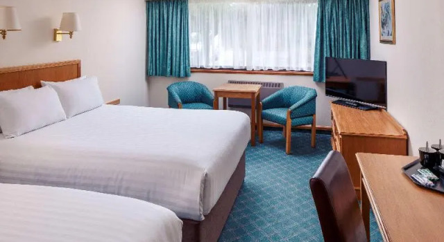 Номер Standard Mercure Livingston Hotel