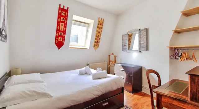Family and friends flat - 2 BR, Забронировать Отель Париж Иль-де-Франс, рядом с Гран Бульвар