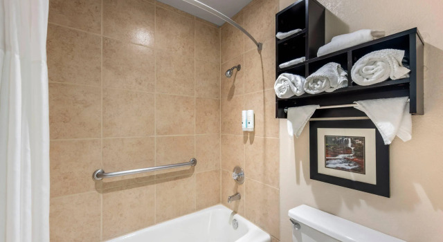 Двухместный люкс Quality Inn Near Lake Marble Falls