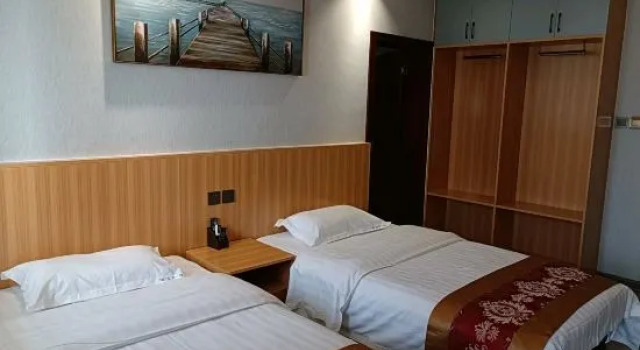 Люкс Deluxe Xinyang Lakeside Boutique Hotel