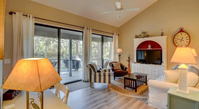 3327 Lake Forest Sea Pines 2 BR Condo, Забронировать Отель Хилтон-Хед-Айленд 