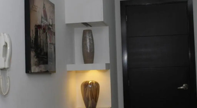 A2J Luxury 1BR BGC Balcony Suite Near BurgosCircle