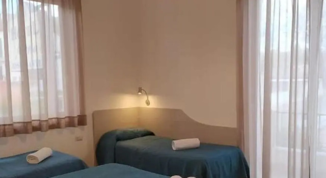 Четырёхместный семейный номер Standard Hotel Maria
