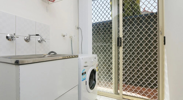Pleasant 3 Bedroom House With Garden Close to CBD, Забронировать Отель Перт-Сентрал-Бизнес-Дистрикт Перт