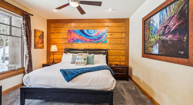 Trot Ski-House Main Street Private Home by Pinnacle Lodging