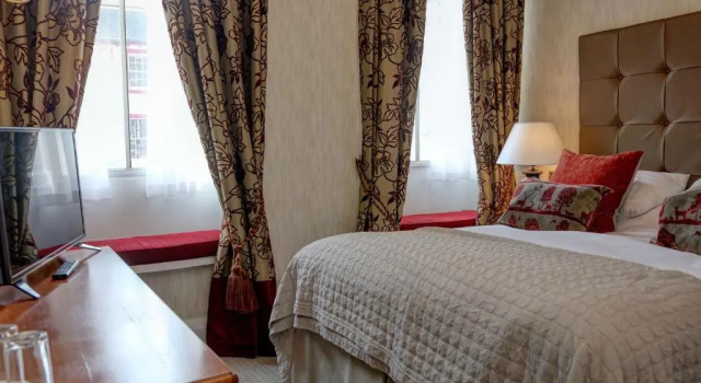 Двухместный номер Deluxe The George Hotel