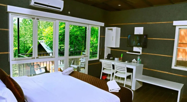 Вилла Superior Santhi Hill View Resort
