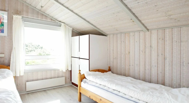 Sprawling Holiday Home at Hvide Sande With Indoor Whirlpool, Rezerwuj Dom wakacyjny Domki letniskowe w Vestjylland, Domek
