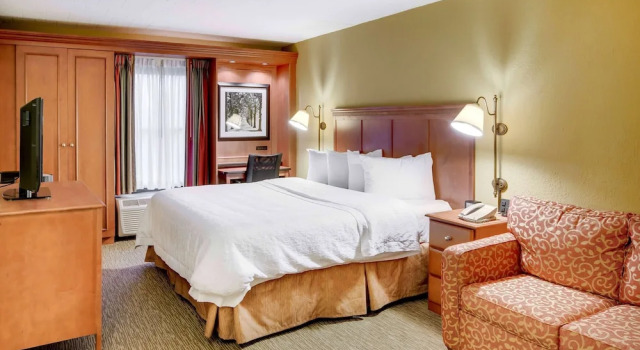 Полулюкс Wingate by Wyndham Cranberry