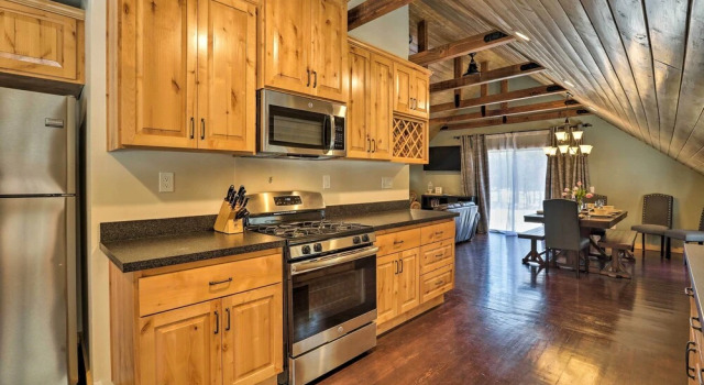 Коттедж Truckee Family Home, Walk to Lake + 5 Mi to Skiing