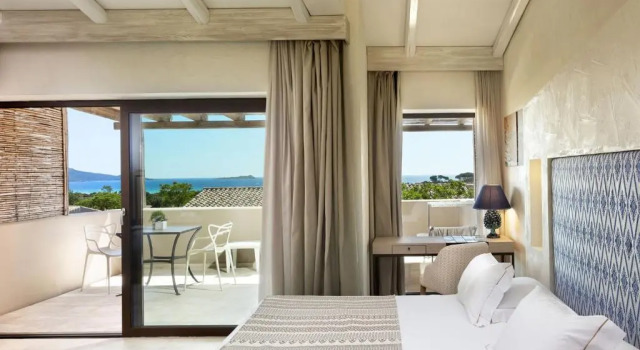Полулюкс с видом на море Baglioni Resort Sardinia - The Leading Hotels of the World