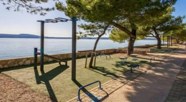 Студия Apartments Božić