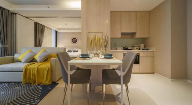 Circle Sukhumvit 11#Luxury#Pool#Gym#BTS Nana&MRT Sukhumvit#1BR#Max4ppl