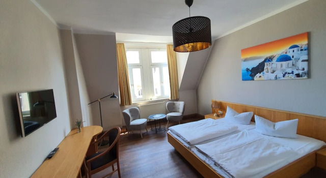 Hotel Friedensbrücke, 预订 酒店 格赖茨 图林根州