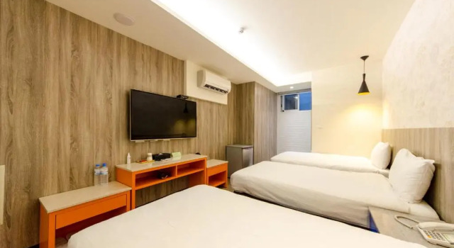 Трёхместный номер Standard P&E Hotel